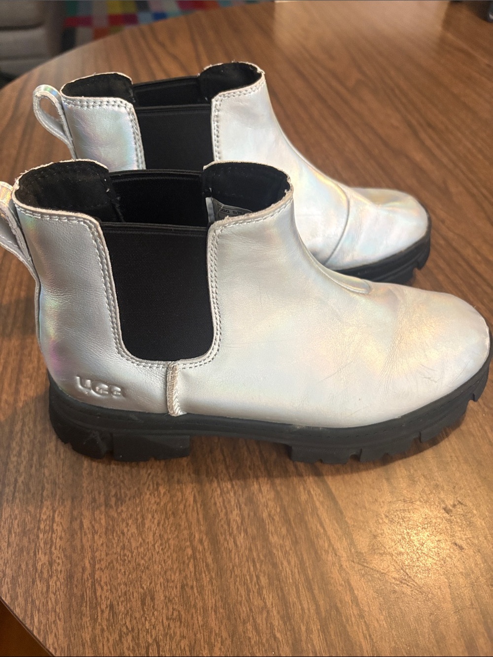 UGG Size 4 Ashton Chelsea Shine Boots Platform Chunky